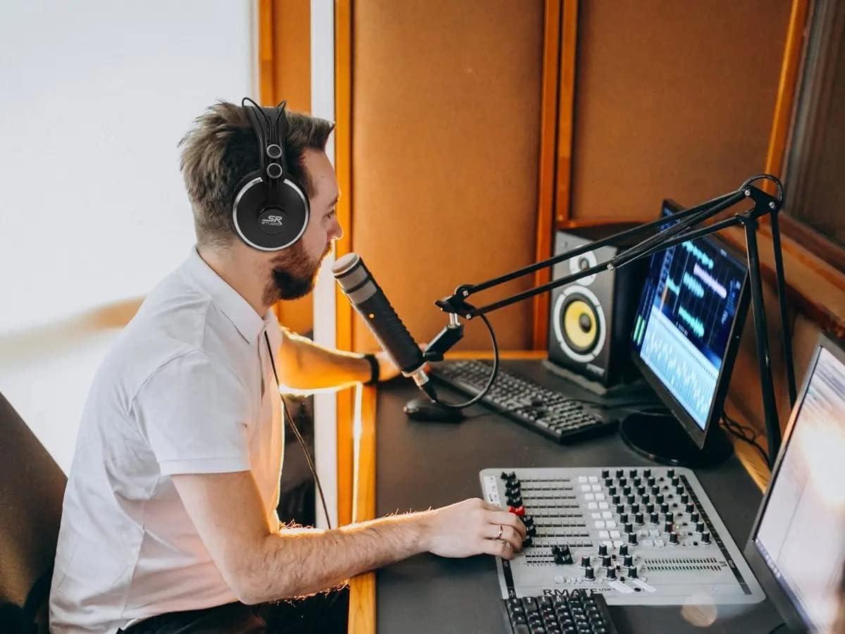 image:imageMonoprice Over Ear ClosedBack Pro Audio Monitoring Headphones 50mm Drivers With Mini 3 Pin Connector 3 Meter 984 Feet Cable Black SR Studio Series
